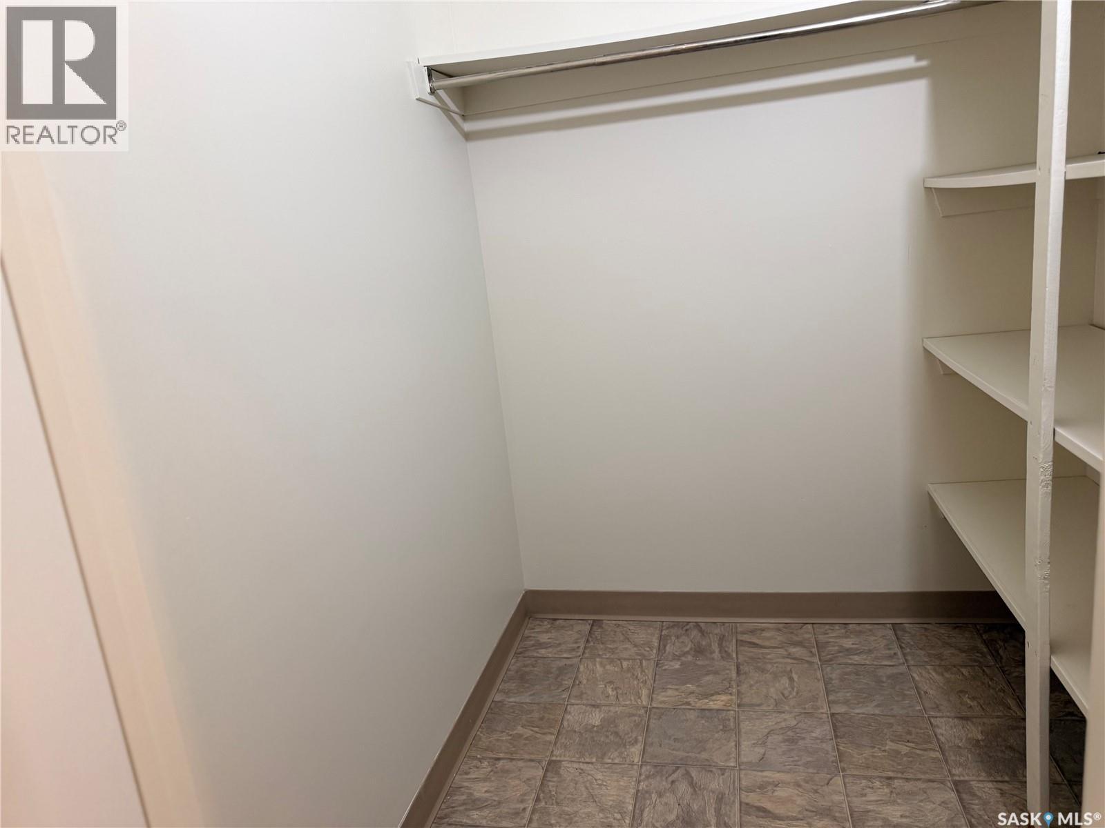 #12 19 Centennial STREET - 11