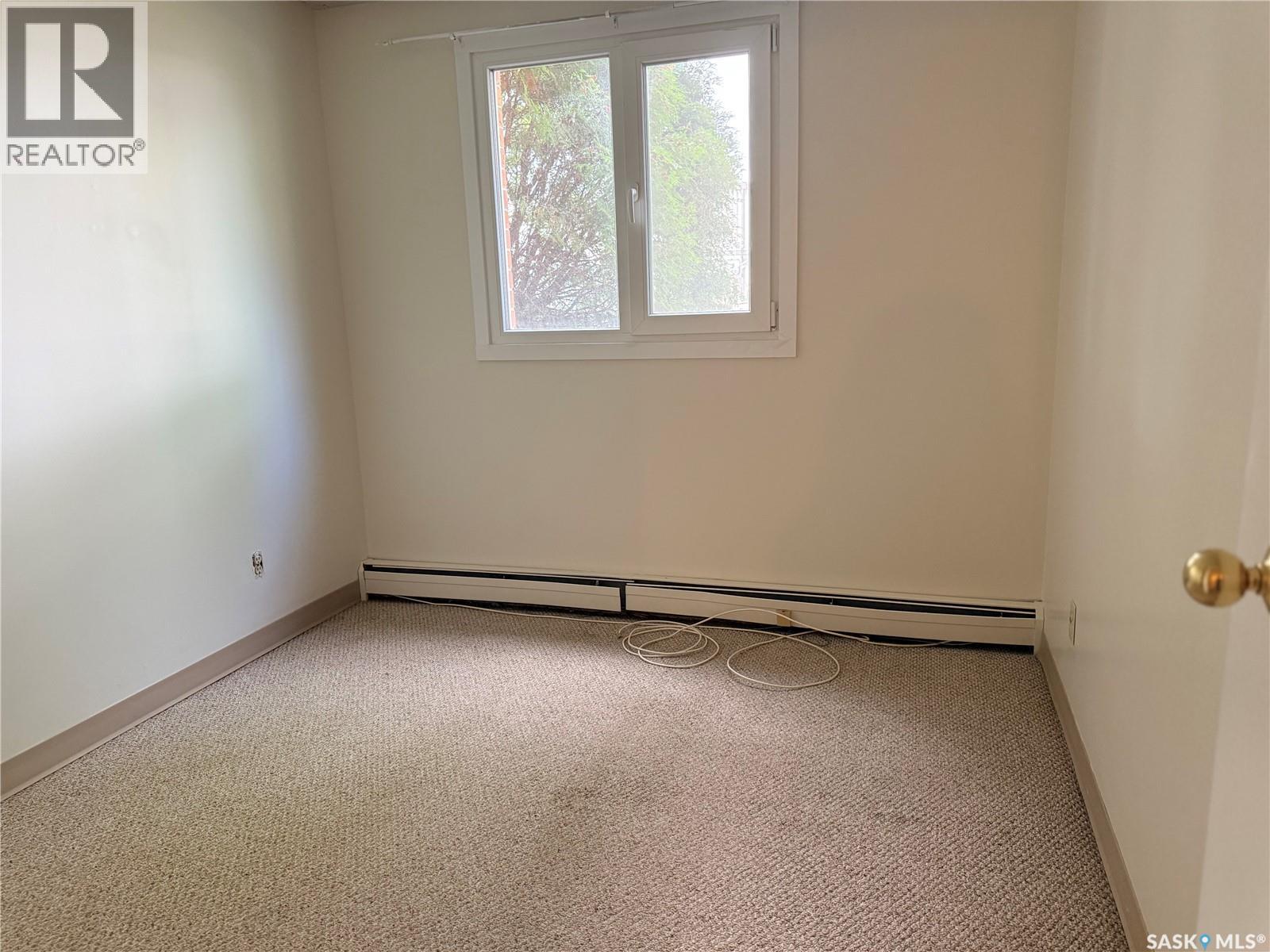 #12 19 Centennial STREET - 12