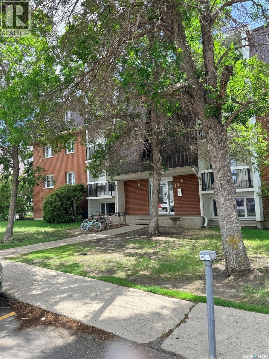 #12 19 Centennial STREET - 1