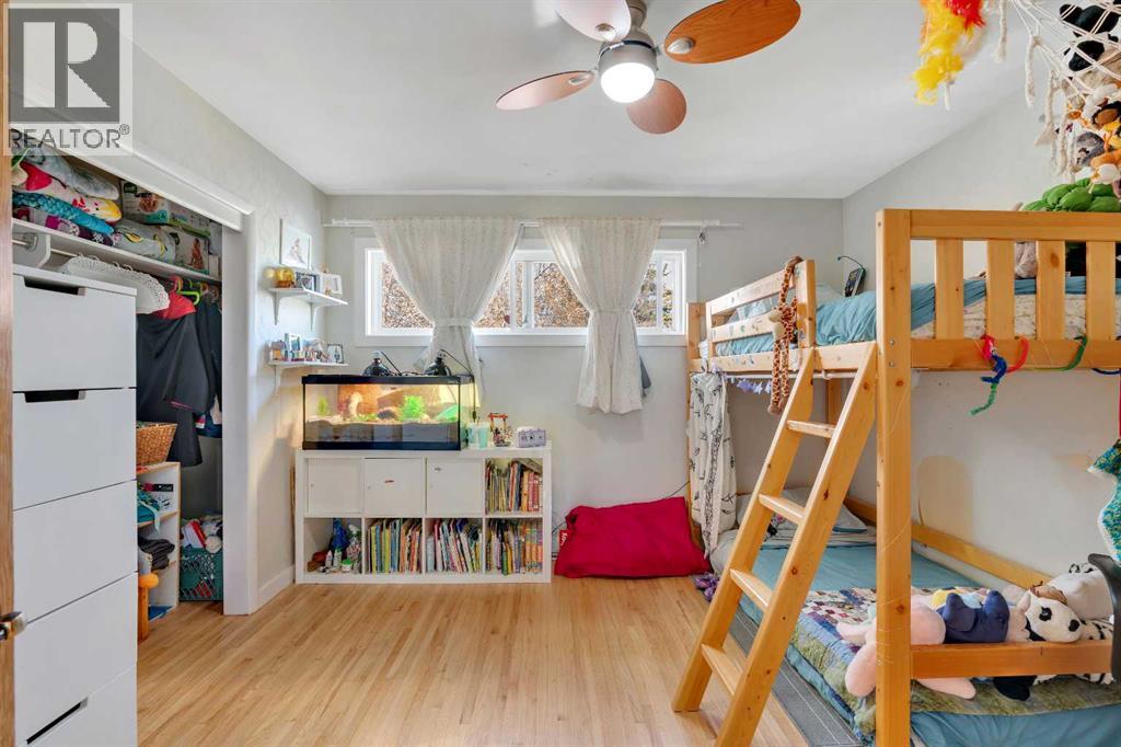 3507 35 Avenue SW — photo 20