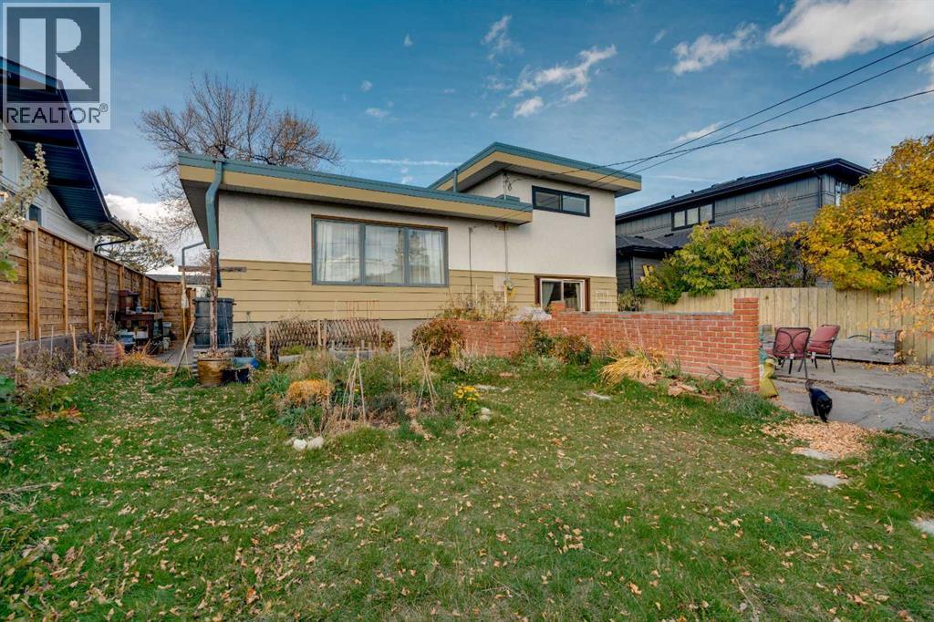 3507 35 Avenue SW — photo 30