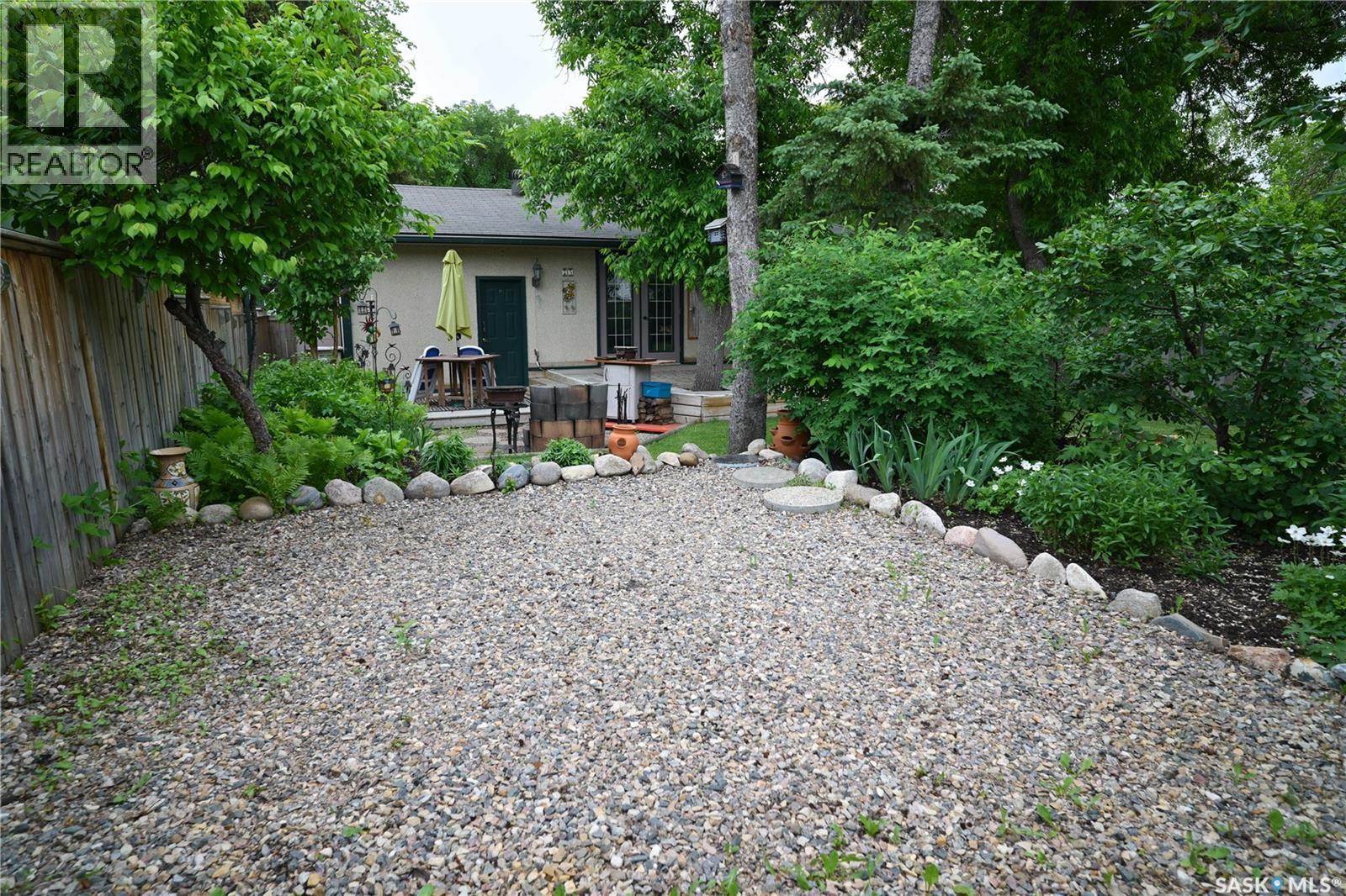 75 Richmond CRESCENT — photo 41
