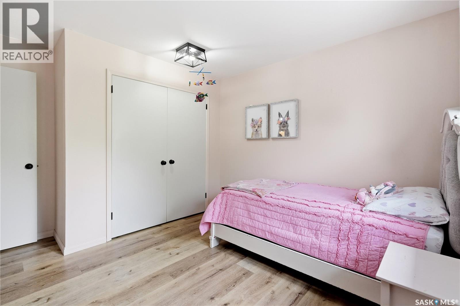 2206 Hanover CRESCENT E — photo 32