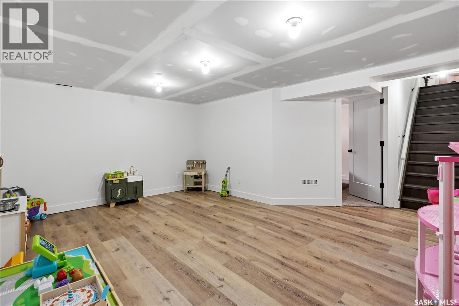 2206 Hanover CRESCENT E — photo 39