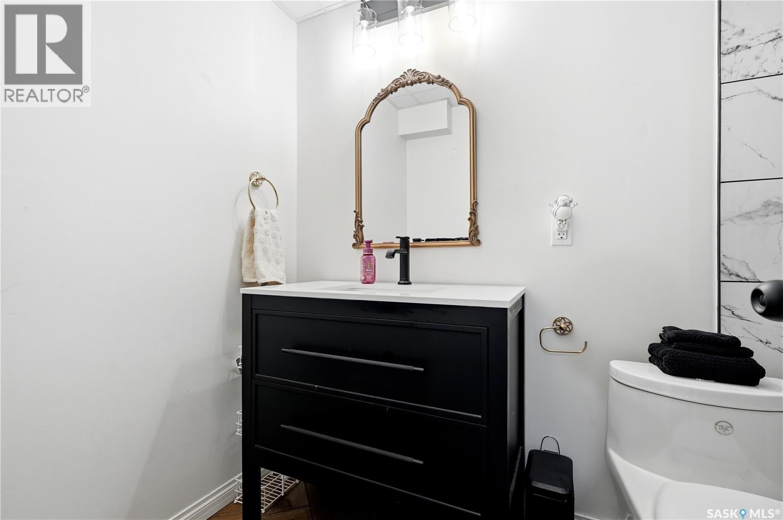 2206 Hanover CRESCENT E — photo 43
