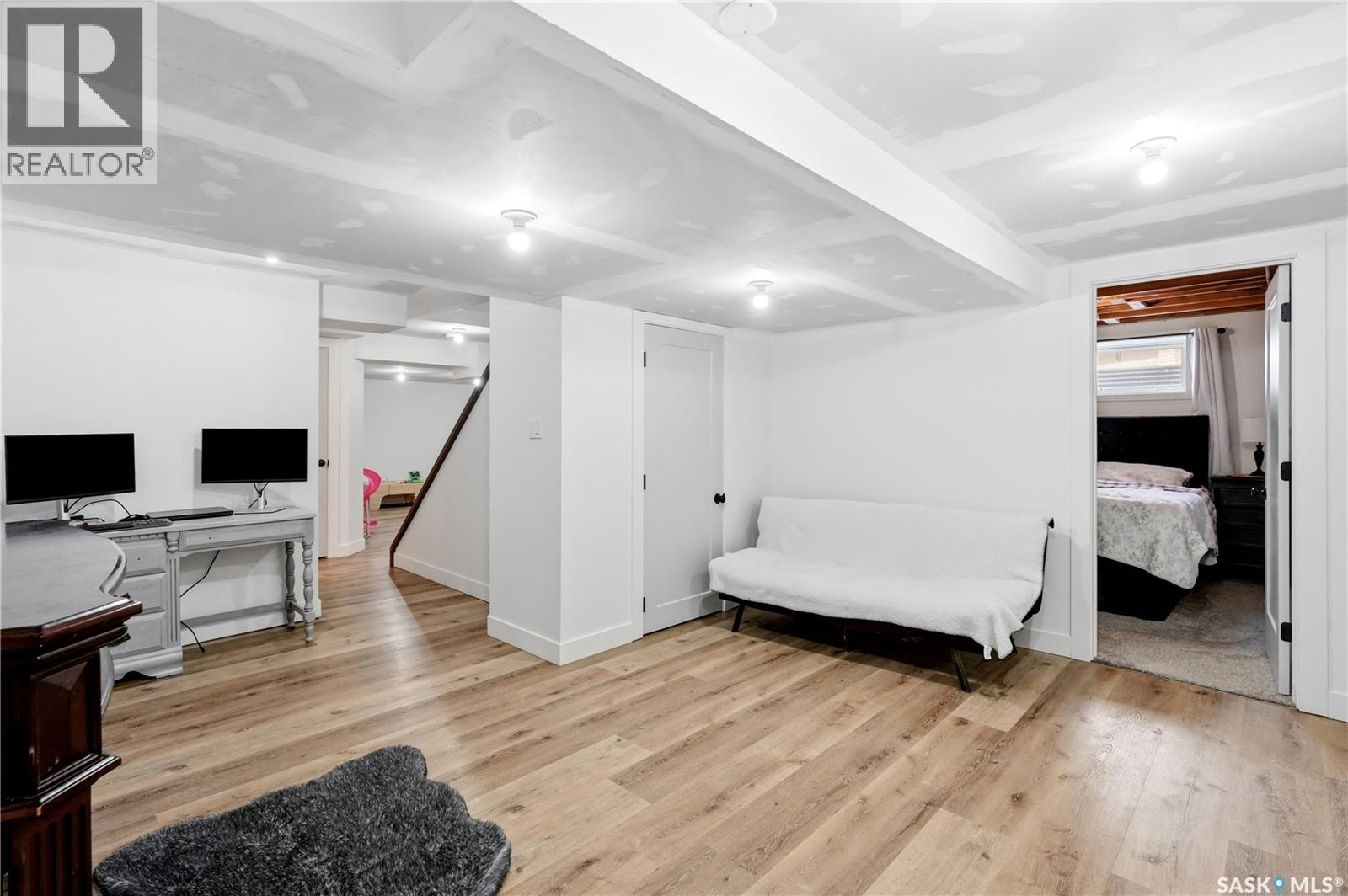 2206 Hanover CRESCENT E — photo 46