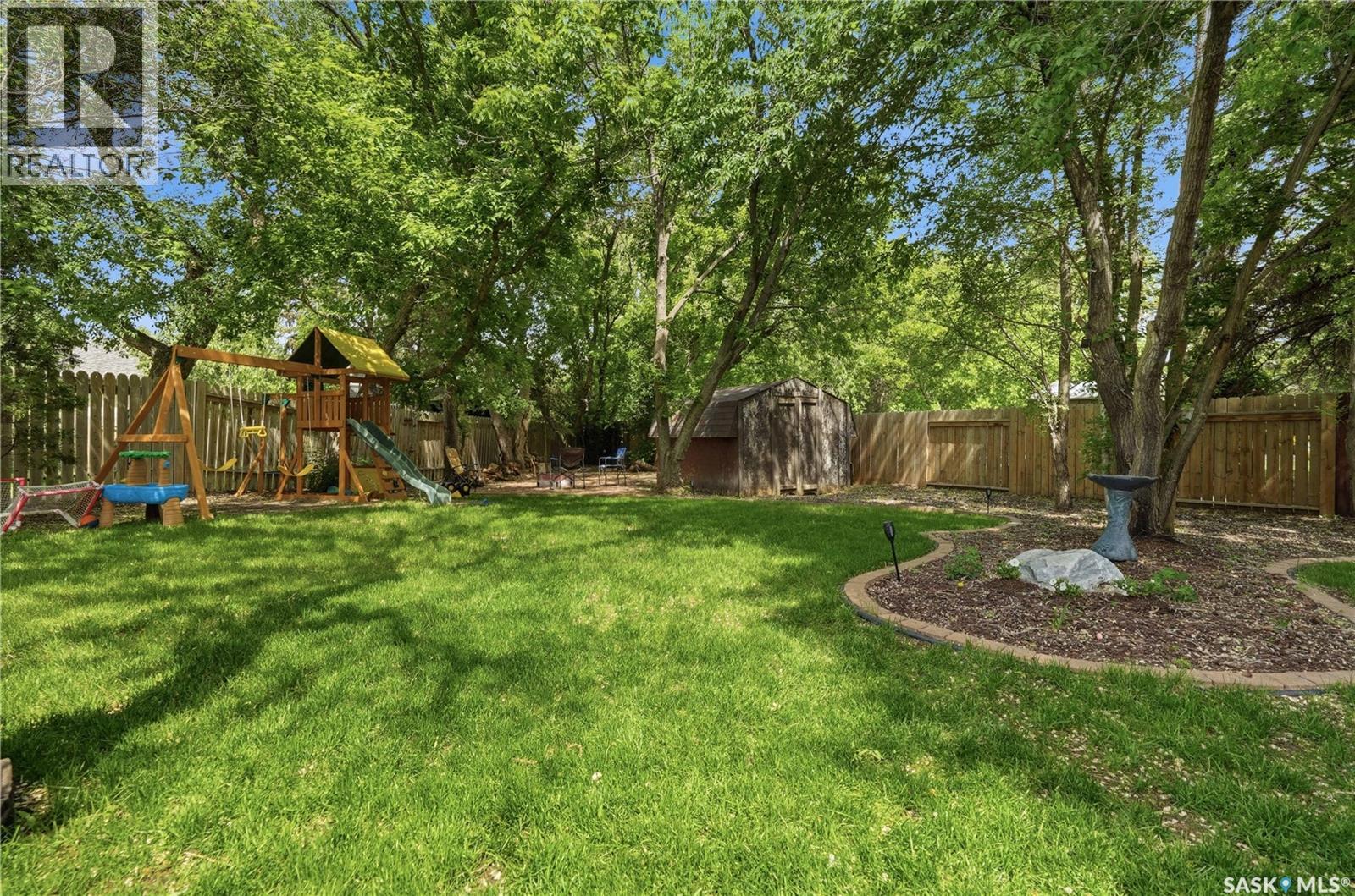 2206 Hanover CRESCENT E — photo 51