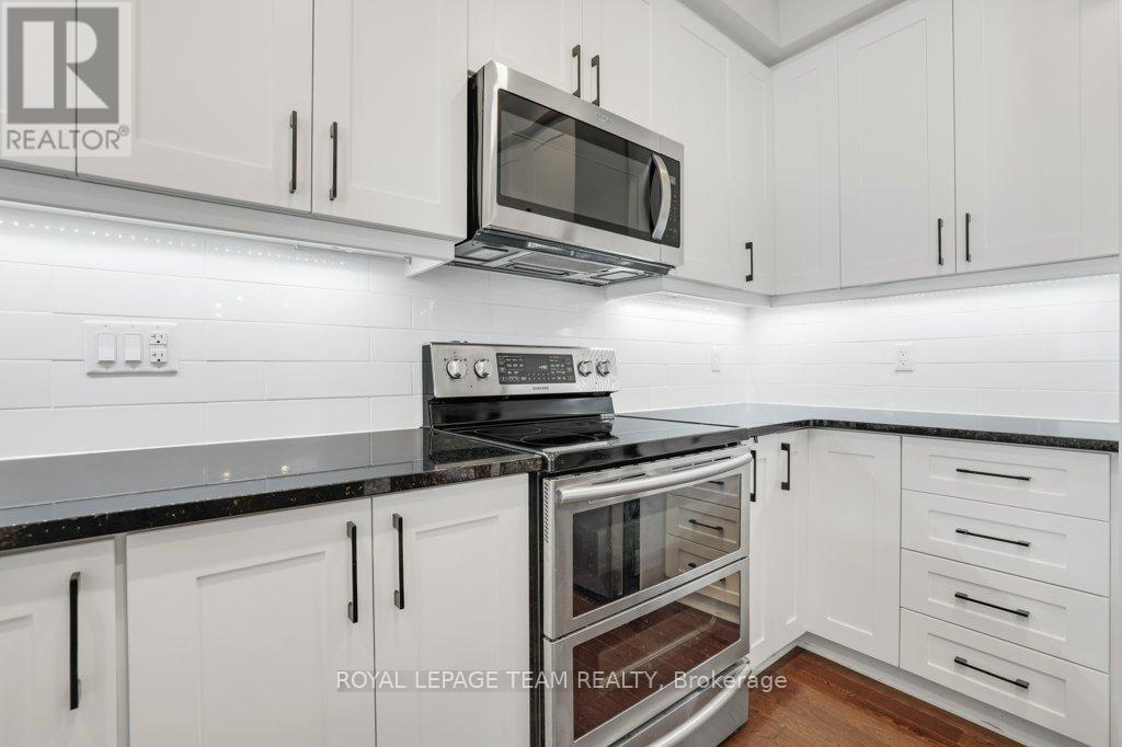 702 VIVERA PLACE — photo 10 of 37