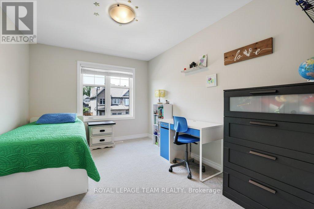 702 VIVERA PLACE — photo 18 of 37