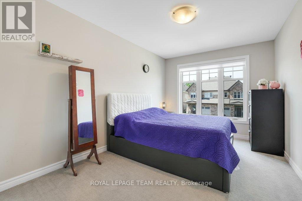 702 VIVERA PLACE — photo 20 of 37