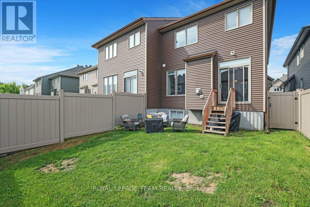 702 VIVERA PLACE — photo 36 of 37