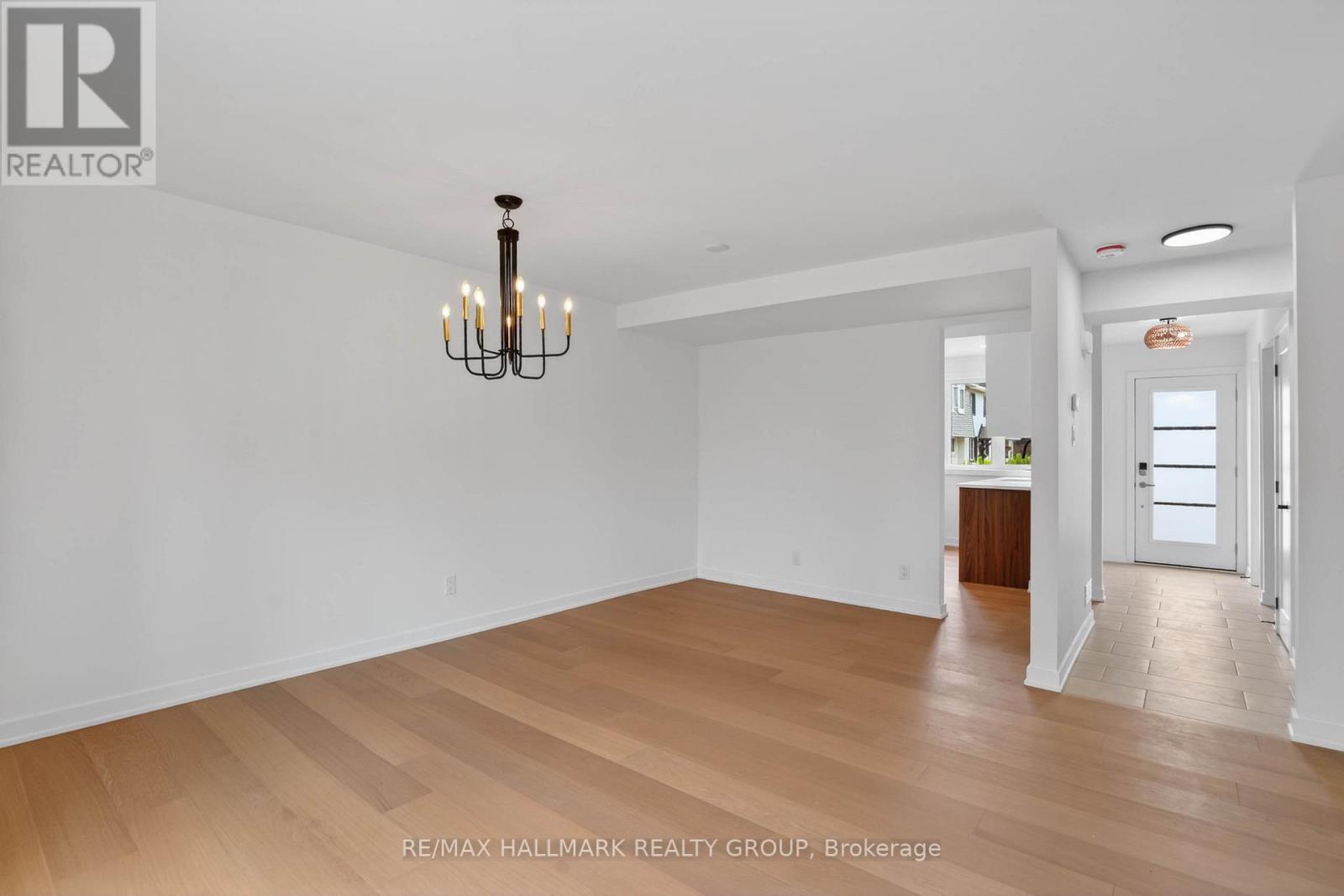 3 Bed, 2 Bath House for Sale in Ottawa – 38 – 660 HOCHELAGA STREET, Ottawa – MLS# X13436660 - Image 13