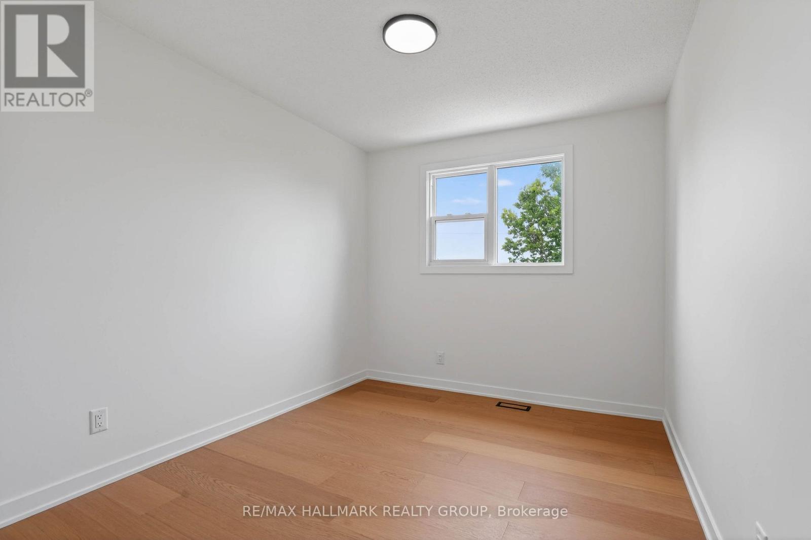 3 Bed, 2 Bath House for Sale in Ottawa – 38 – 660 HOCHELAGA STREET, Ottawa – MLS# X13436660 - Image 21