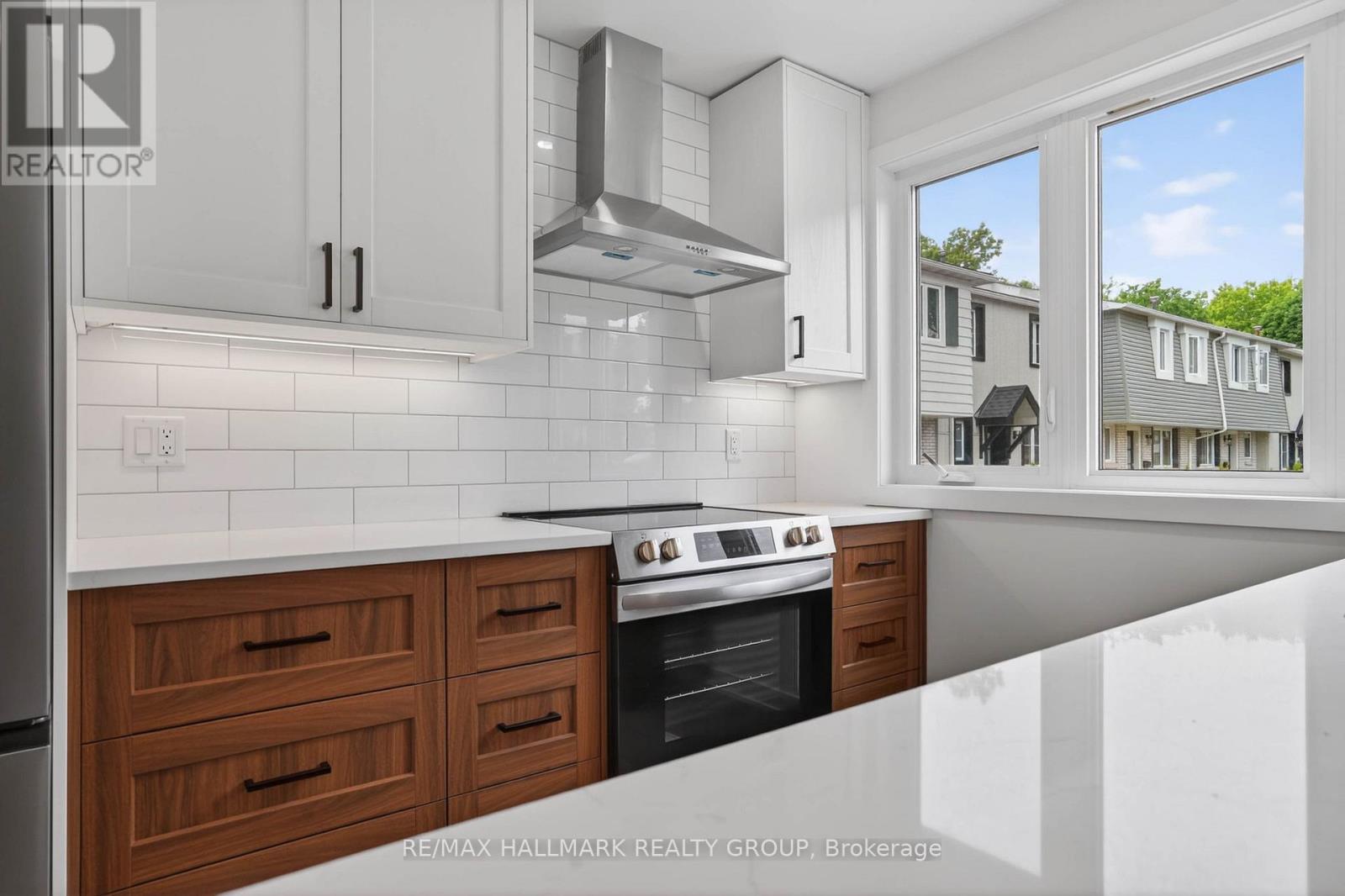 3 Bed, 2 Bath House for Sale in Ottawa – 38 – 660 HOCHELAGA STREET, Ottawa – MLS# X13436660 - Image 7