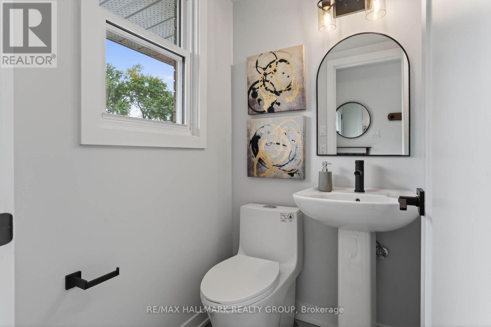 3 Bed, 2 Bath House for Sale in Ottawa – 42 – 660 HOCHELAGA STREET, Ottawa – MLS# X13436670 - Image 19