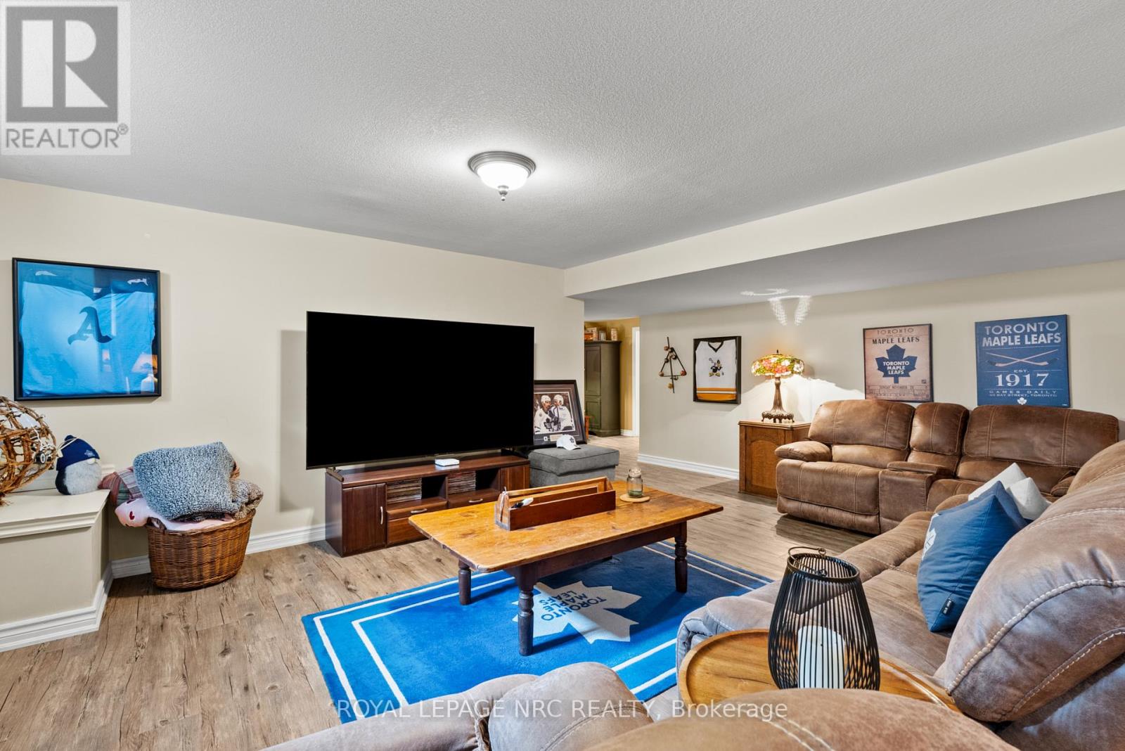 31 ANNMARIE DRIVE - Image 24