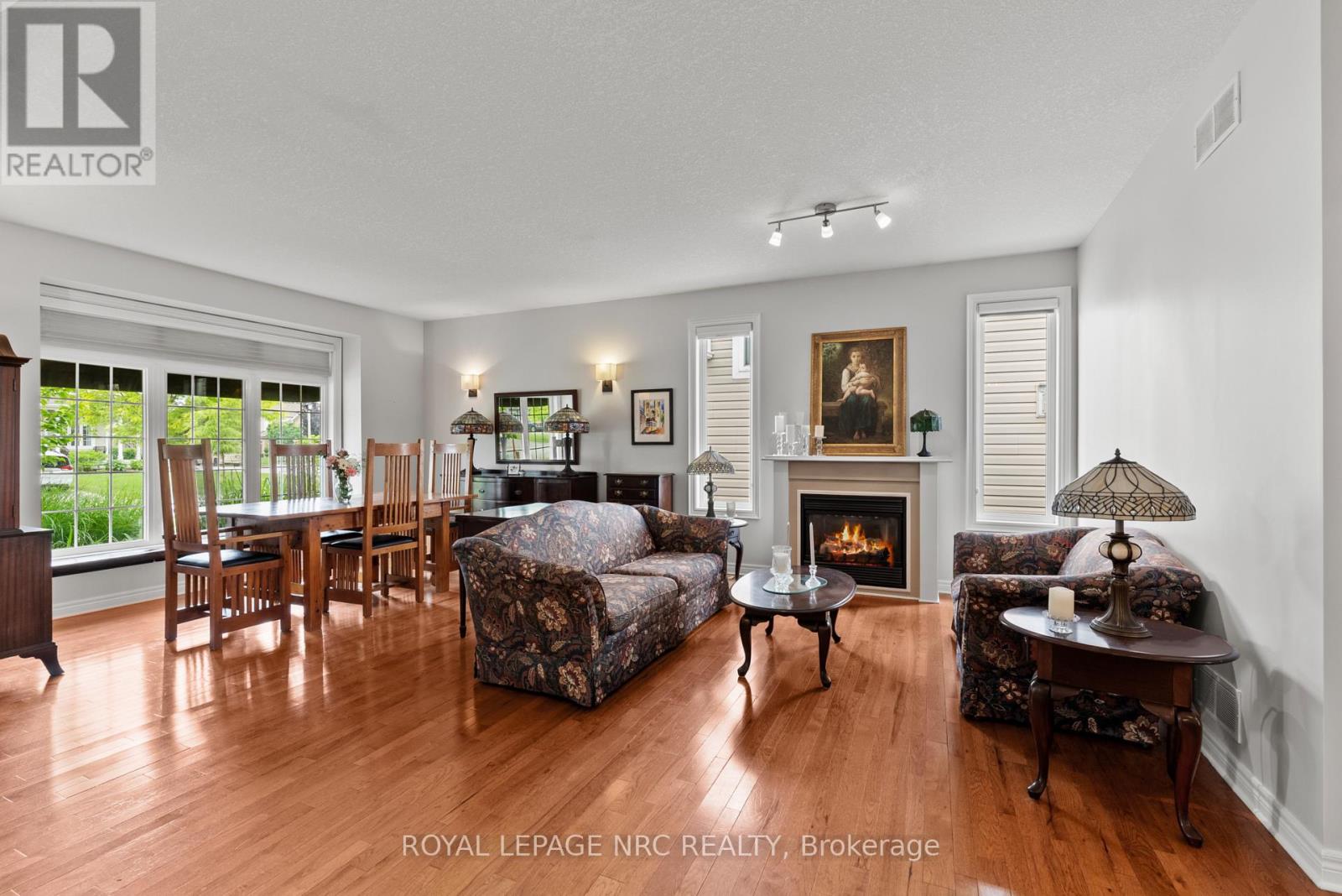 31 ANNMARIE DRIVE - Image 8