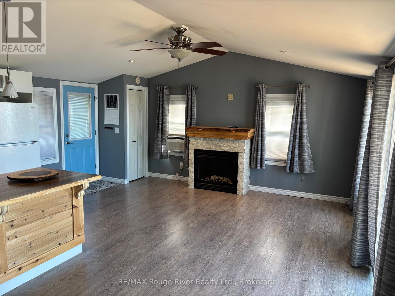 #14 116 CEDARDALE ROAD - 15