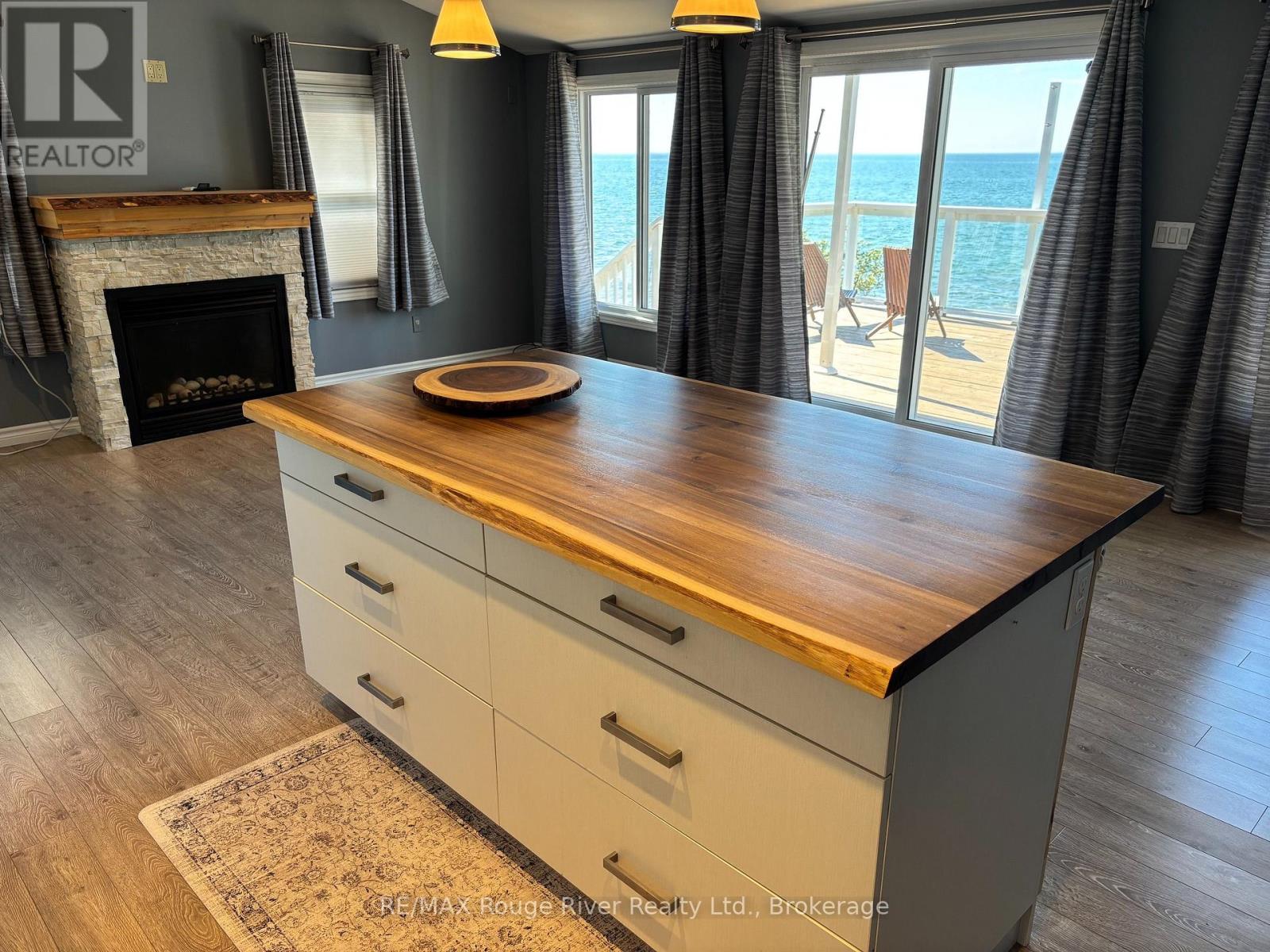 #14 116 CEDARDALE ROAD - 12