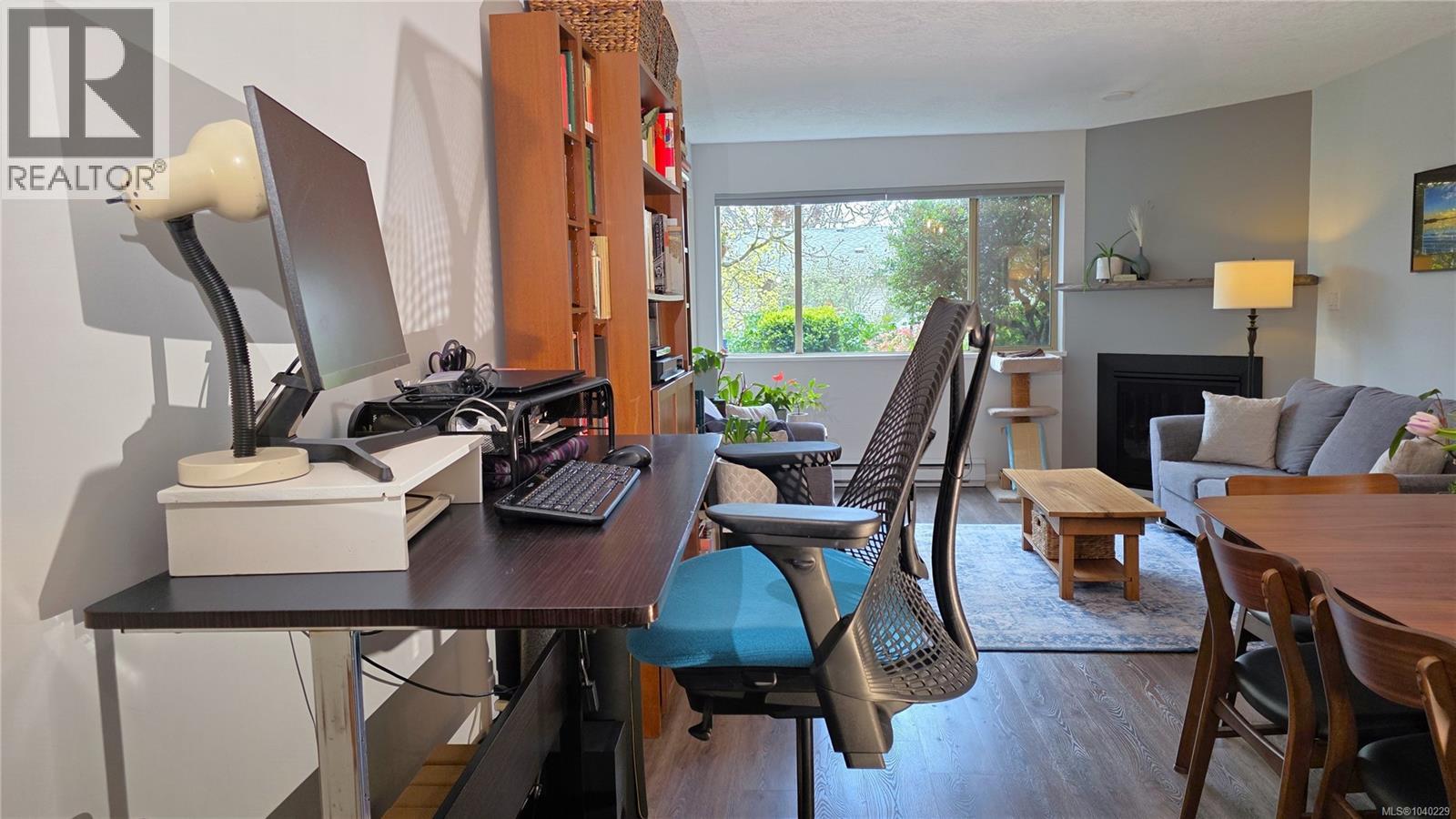 101 3400 Quadra Street, Saanich