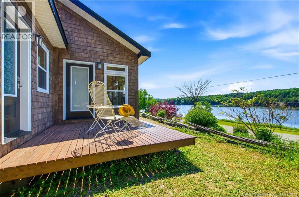 31 Hawkshaw Road - 13