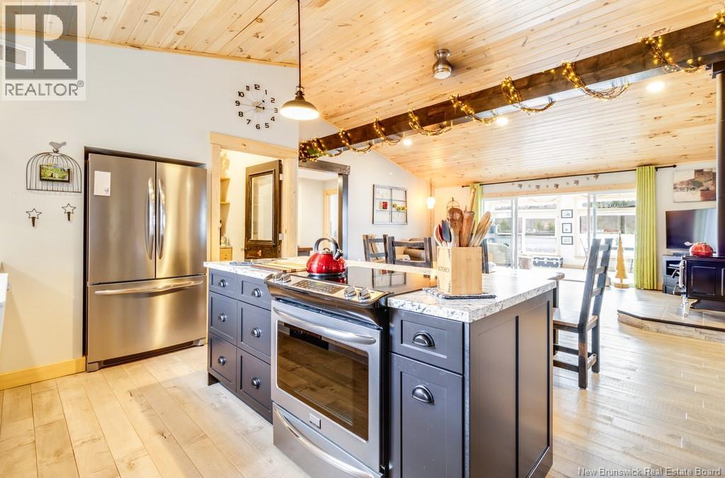 31 Hawkshaw Road - 27