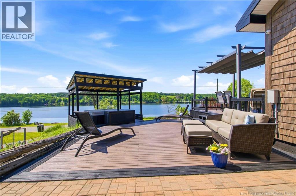 31 Hawkshaw Road - 8