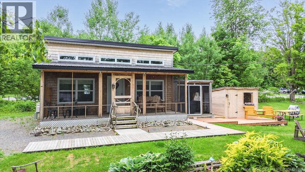 31 Hawkshaw Road - 37