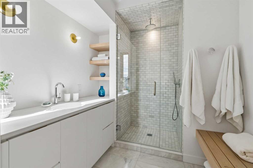 Ensuite #1 with in-floor heat
