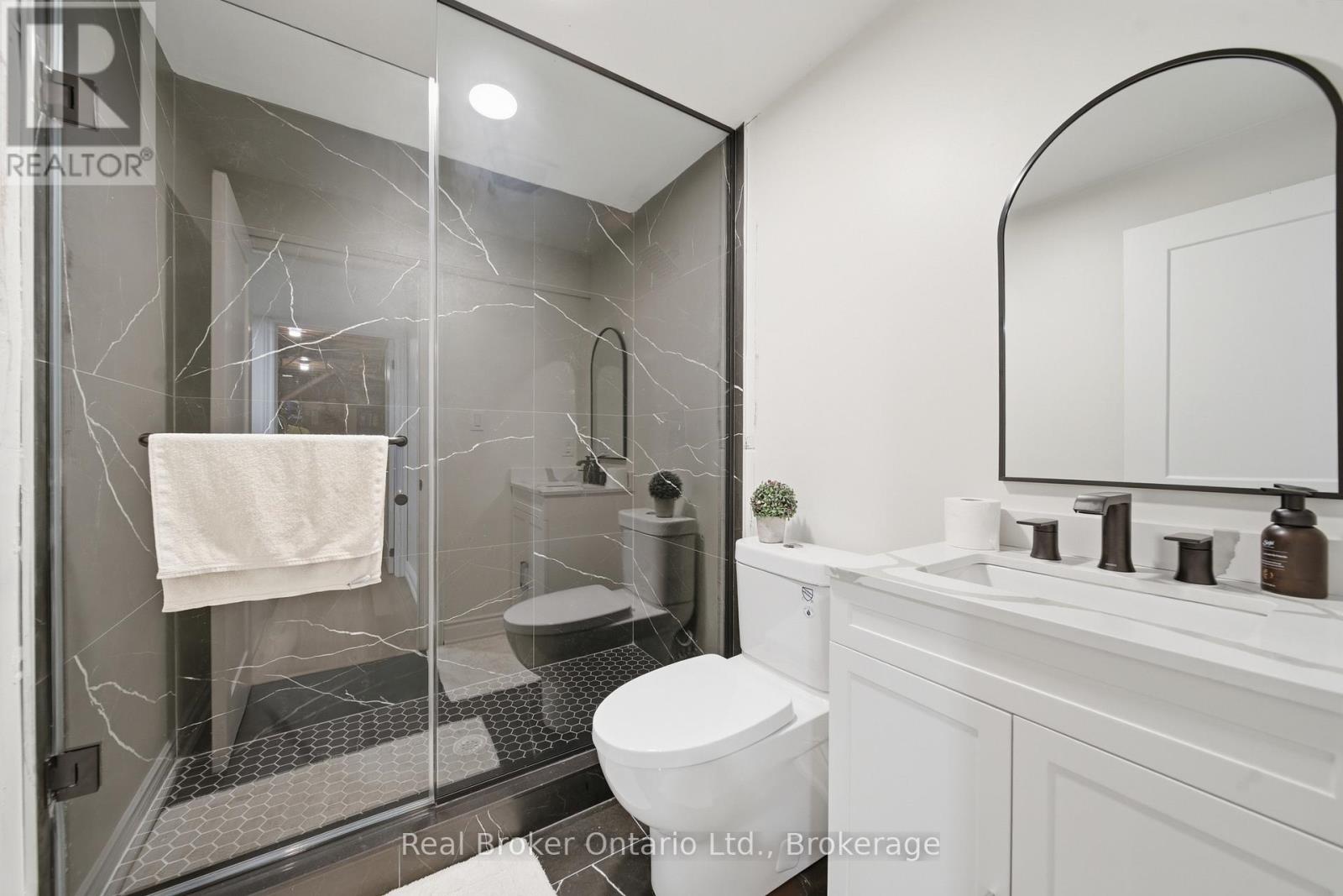 280 FARLEY DRIVE - 33
