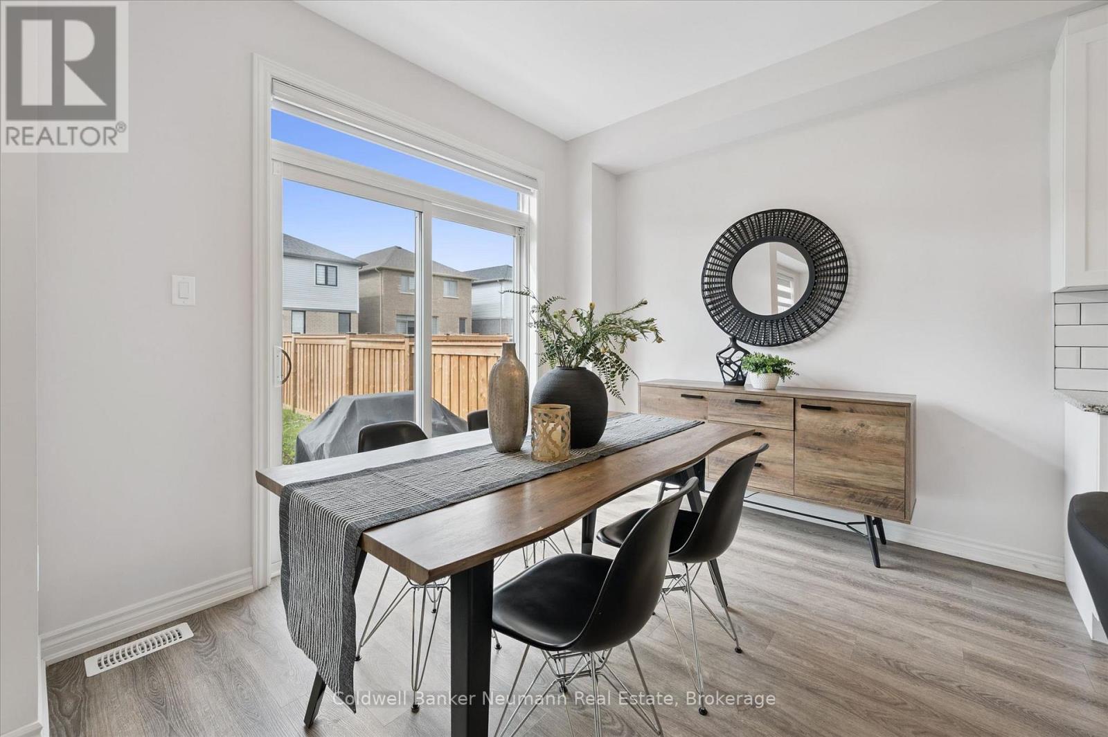 43 HARPIN WAY W - 12