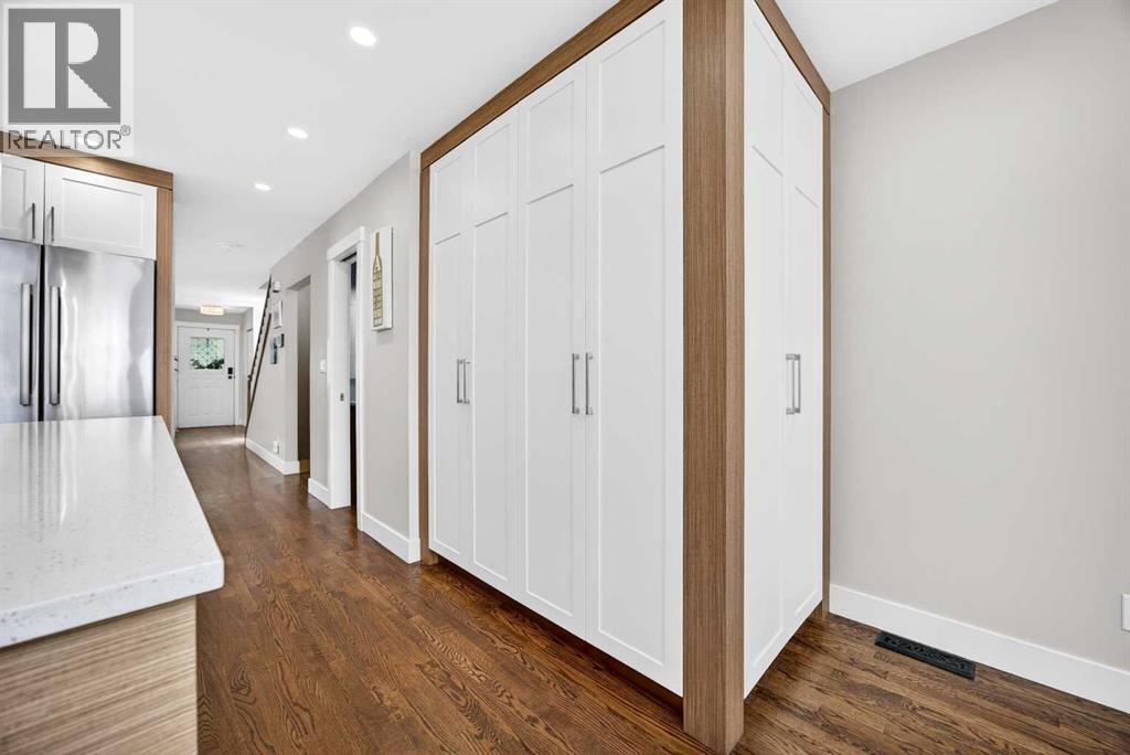 Pantry & closet
