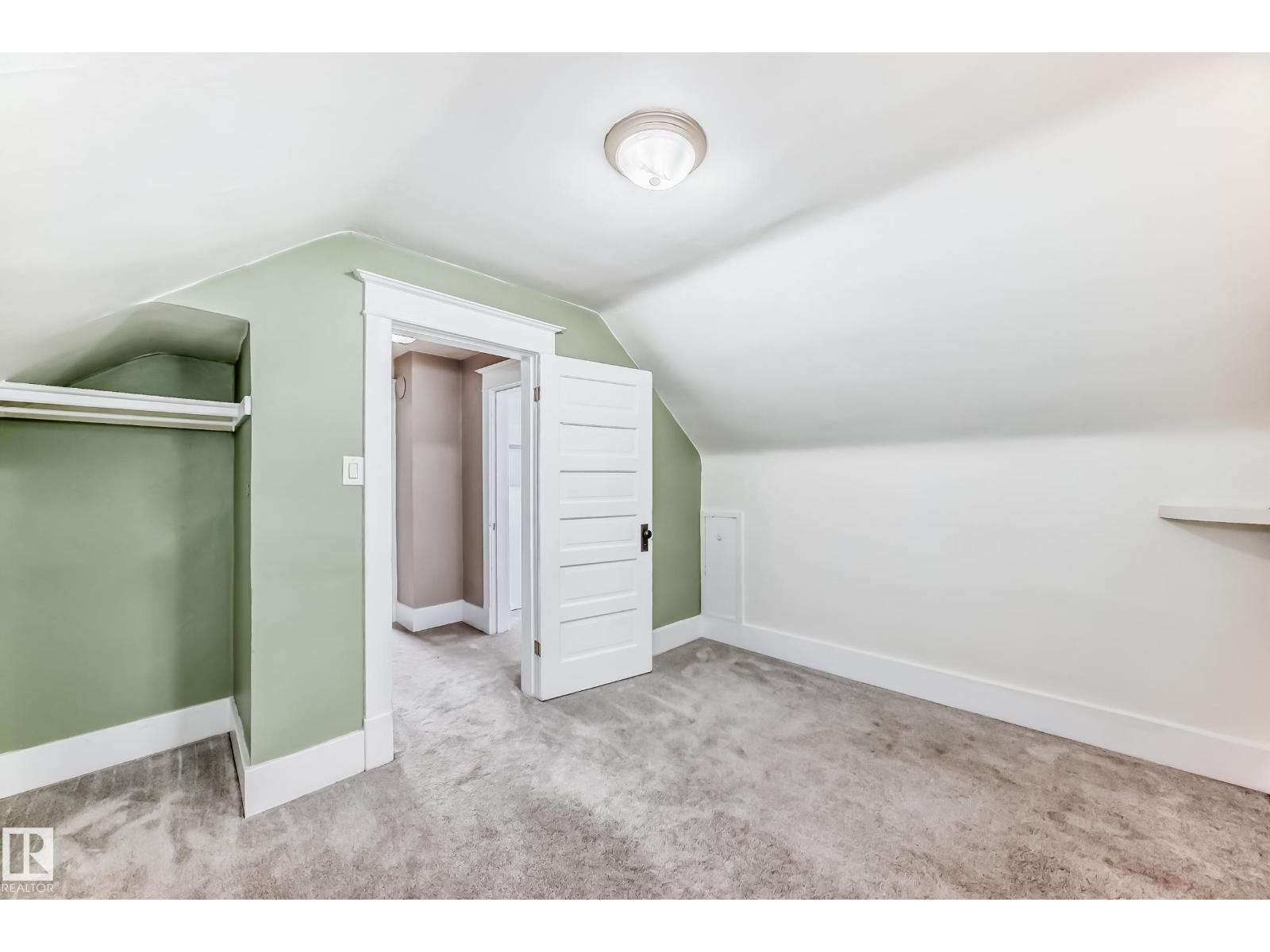 12121 64 ST NW — photo 31