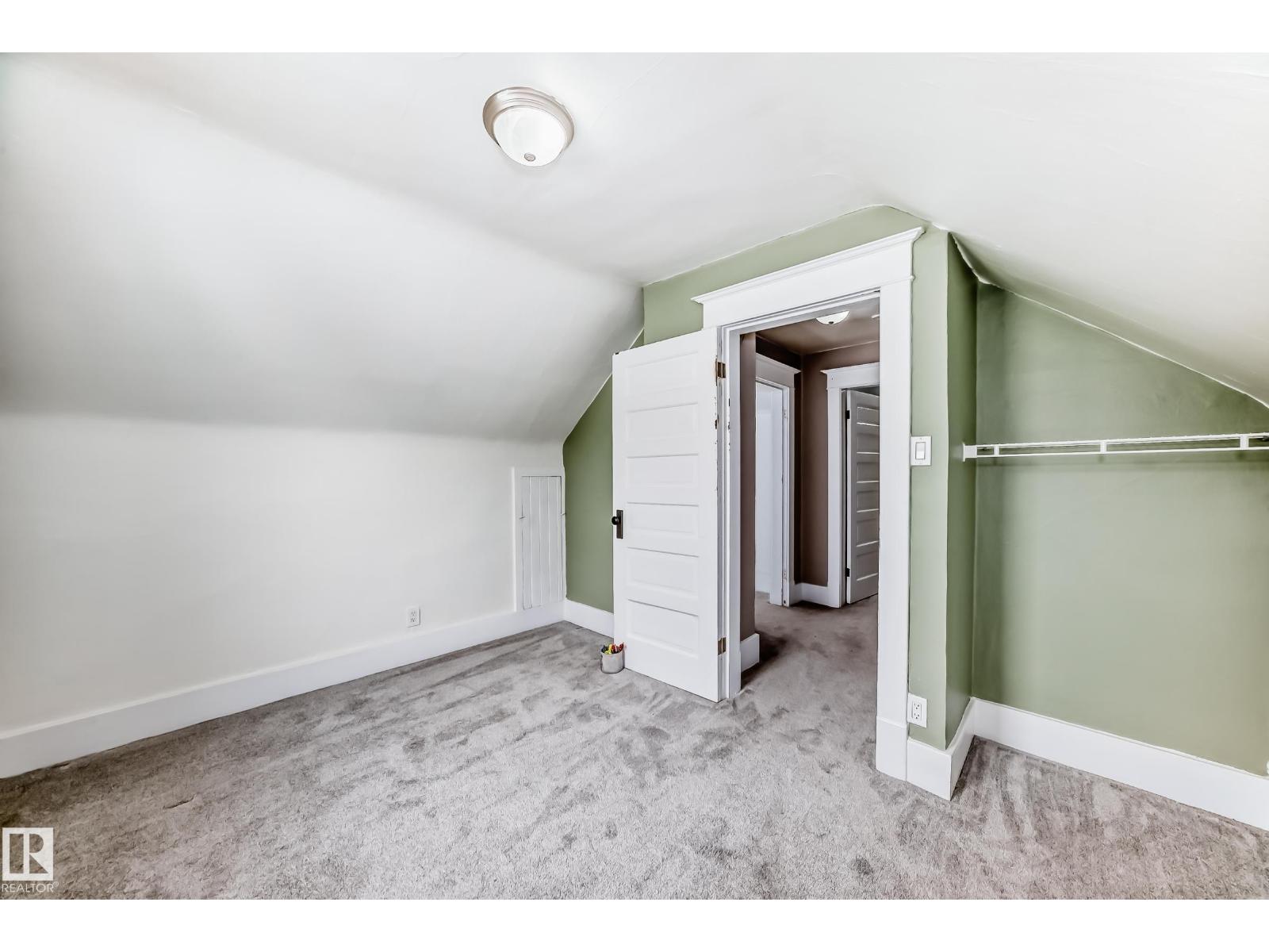 12121 64 ST NW — photo 34