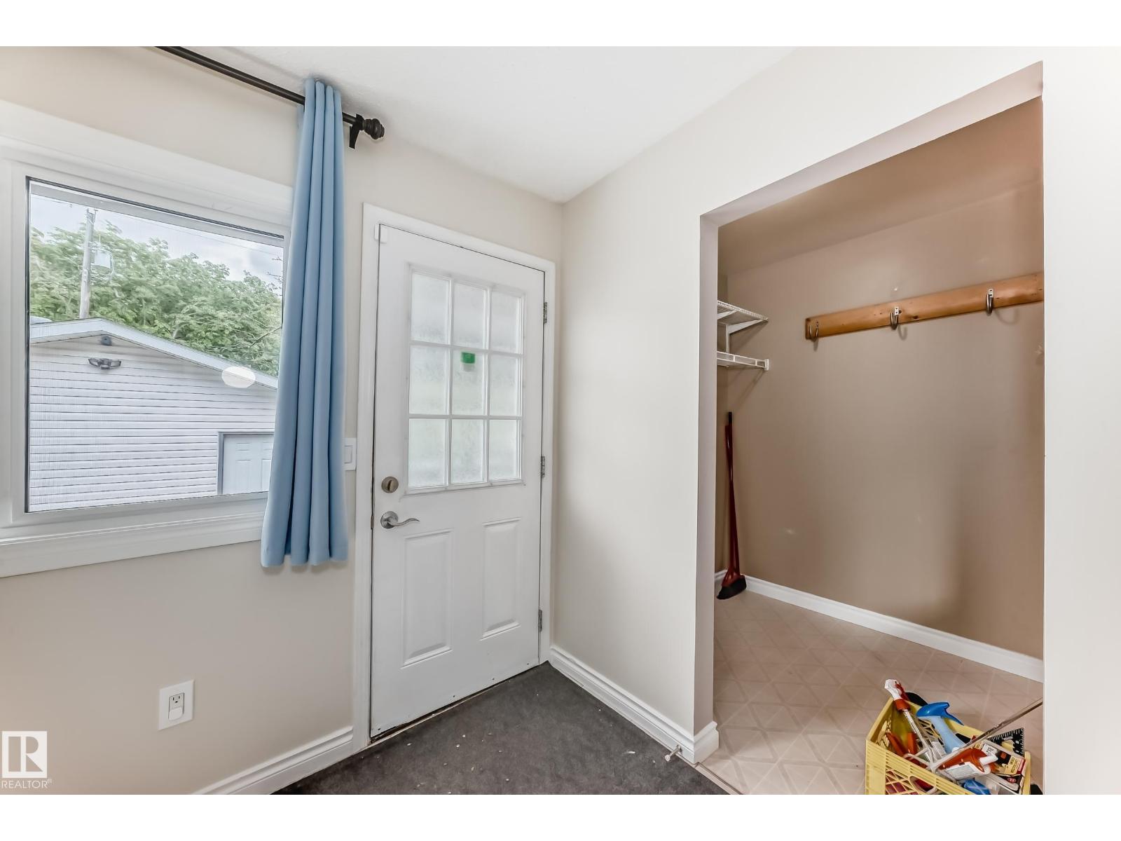 12121 64 ST NW — photo 38