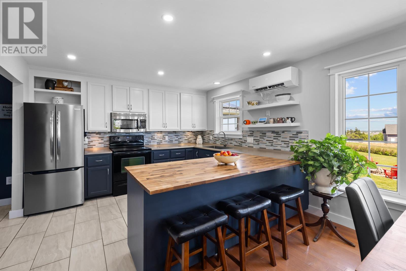 136 New London Road - 10