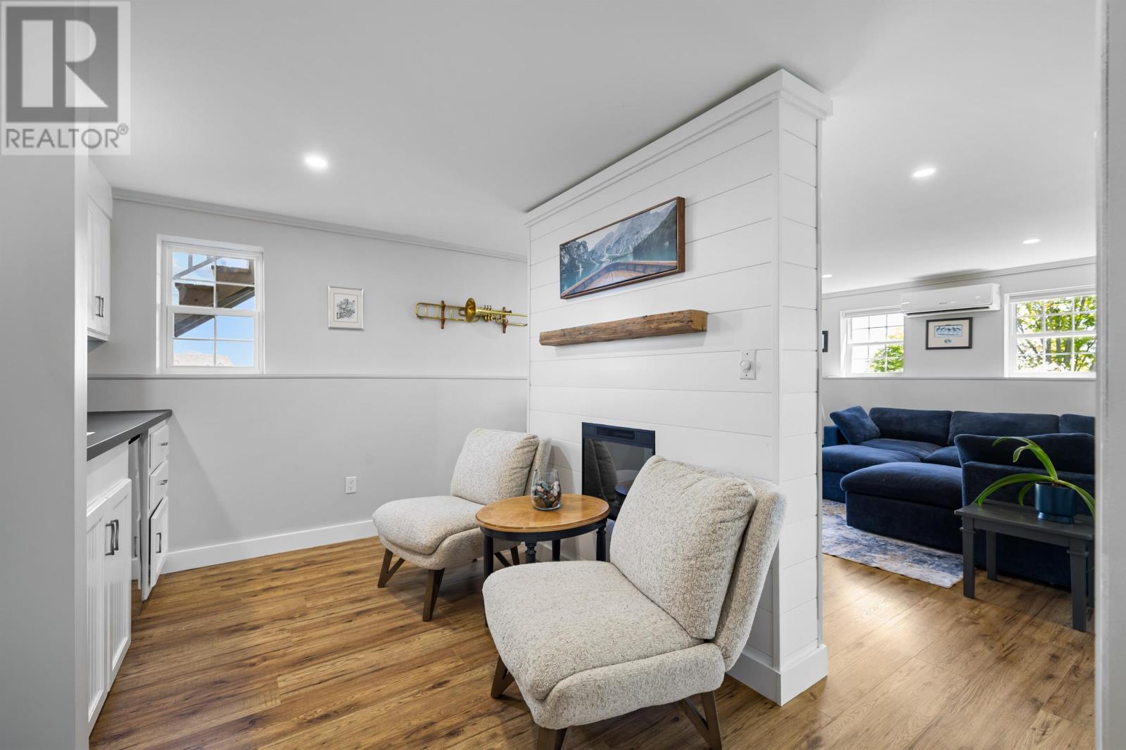 136 New London Road - 30