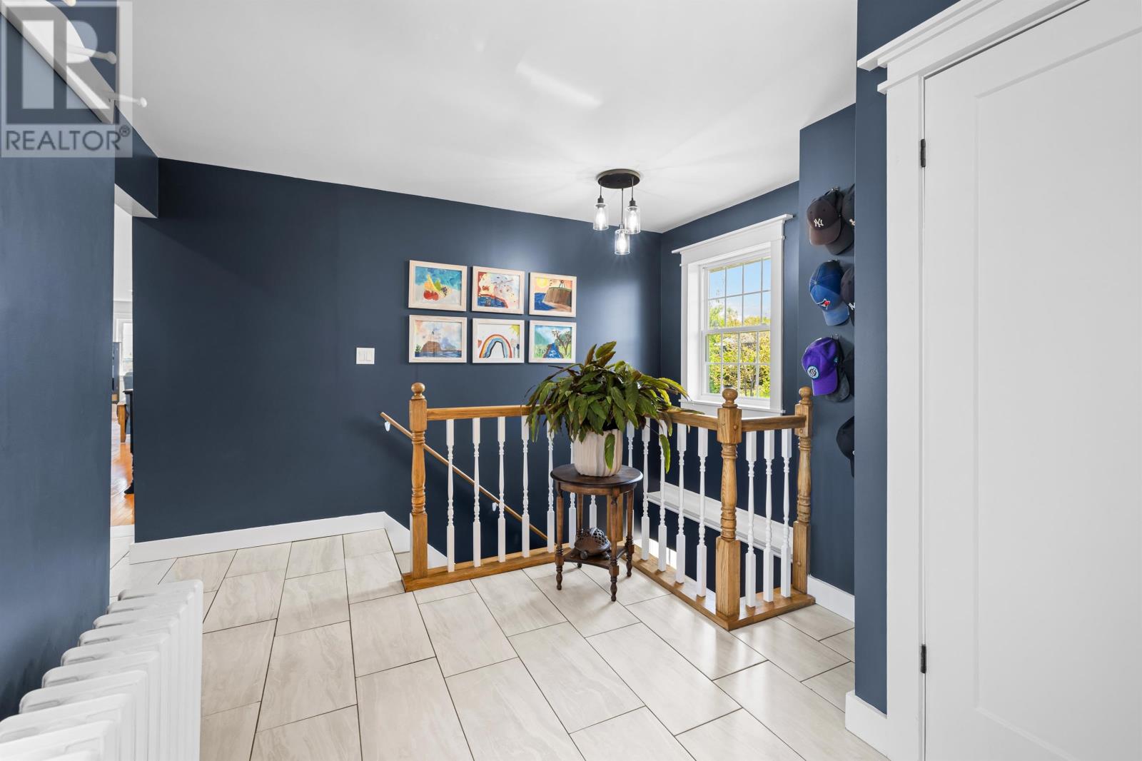 136 New London Road - 8