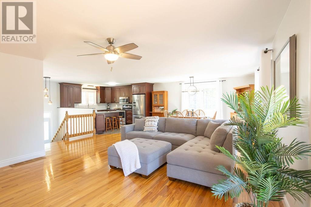 164 Birch Street - 16