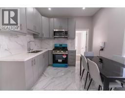 Kitchen/Dining room - 765 Dougall Avenue, Windsor, ON N9A4P9 Photo 6
