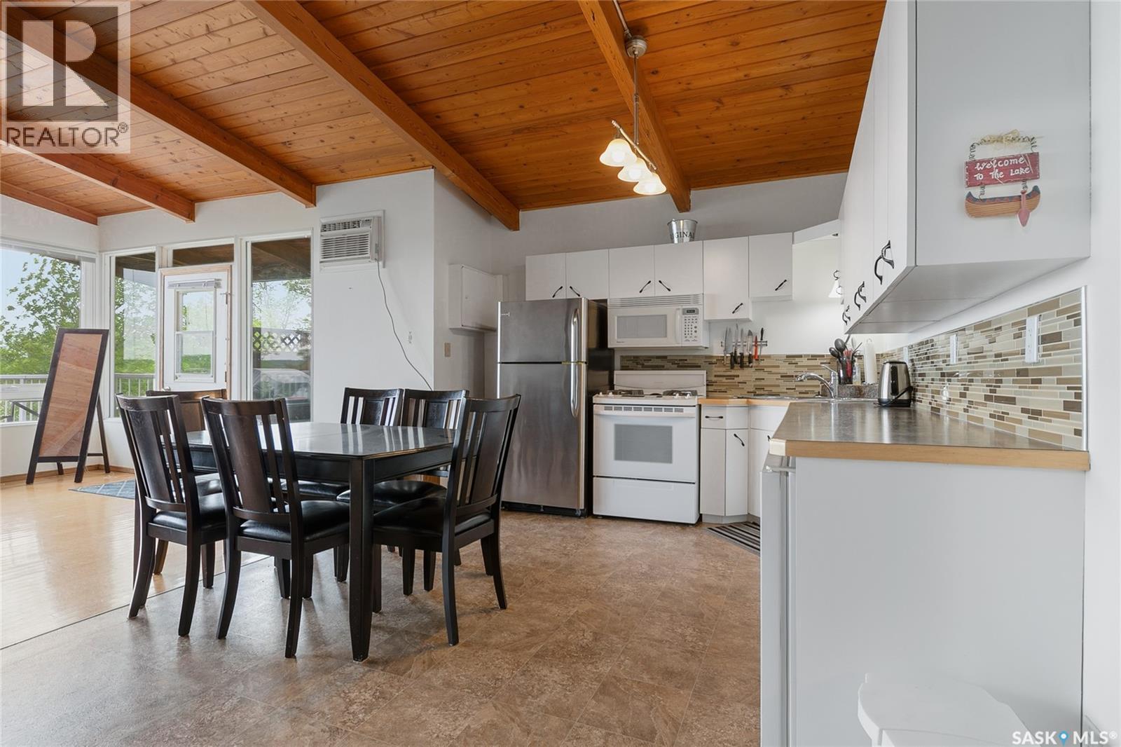 157 Lakeshore DRIVE - 6