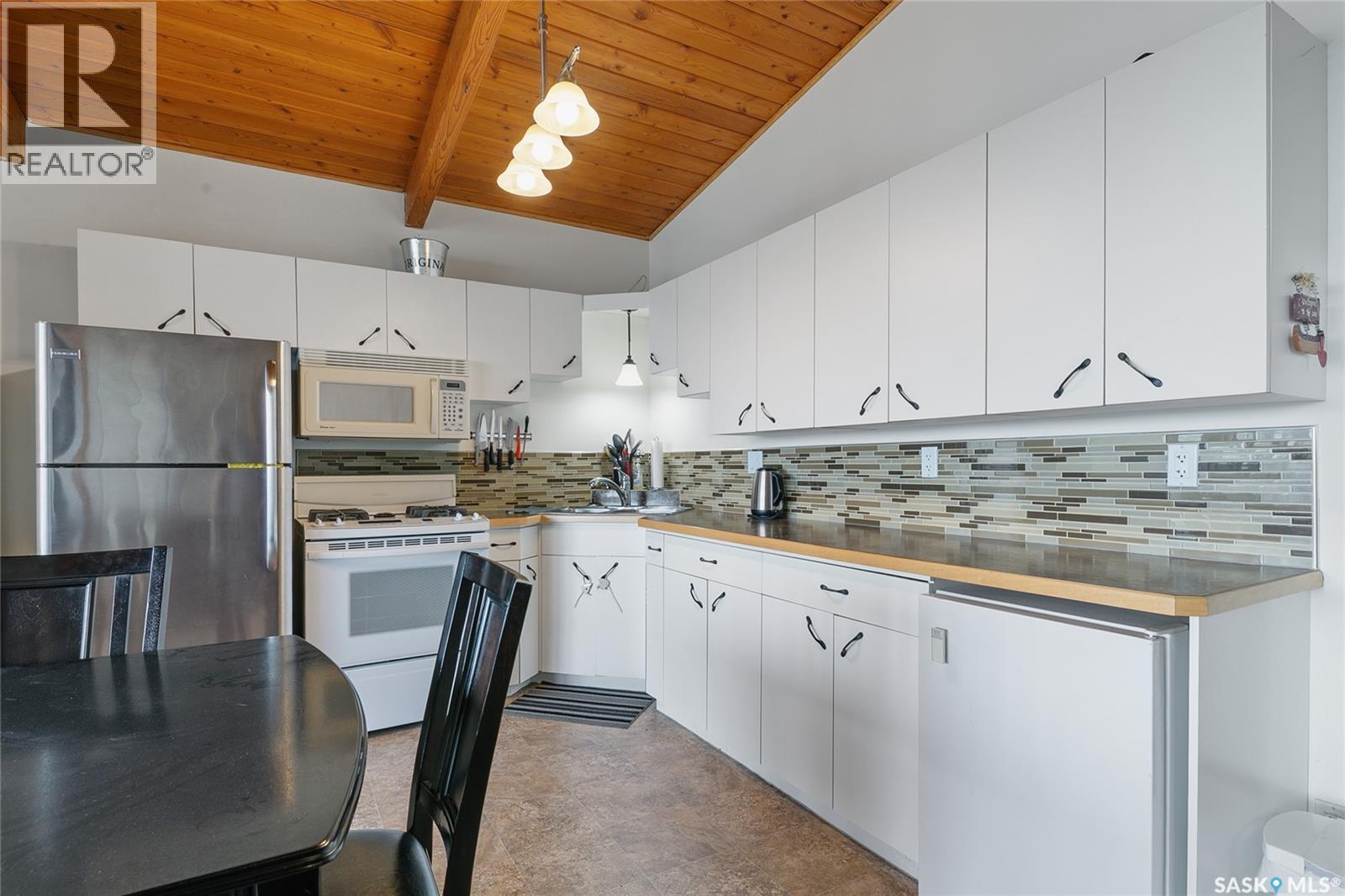157 Lakeshore DRIVE - 8