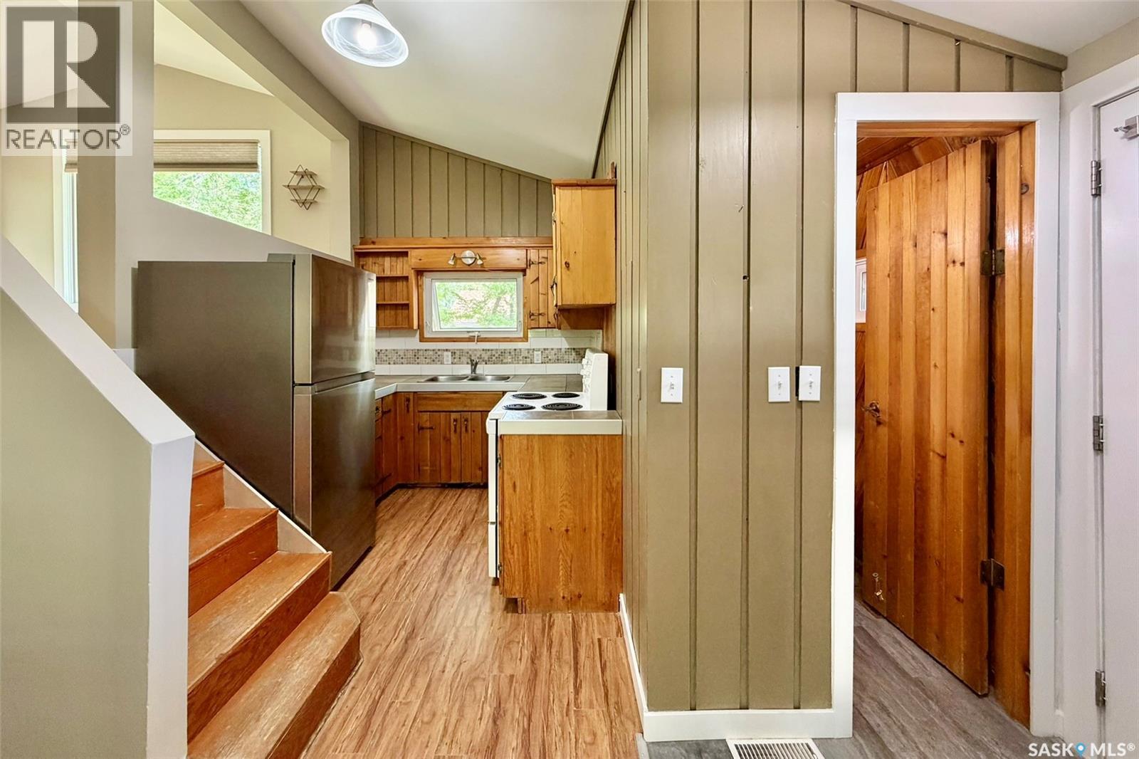 458 7th STREET E - photo 5