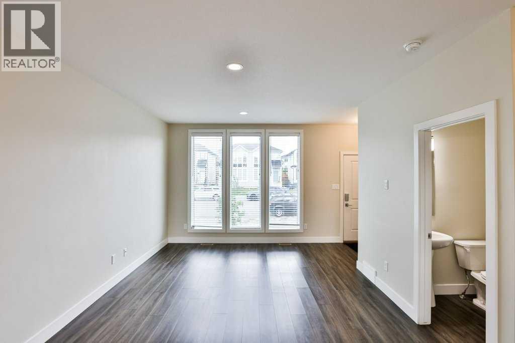 267 Grassland Boulevard W - photo 4