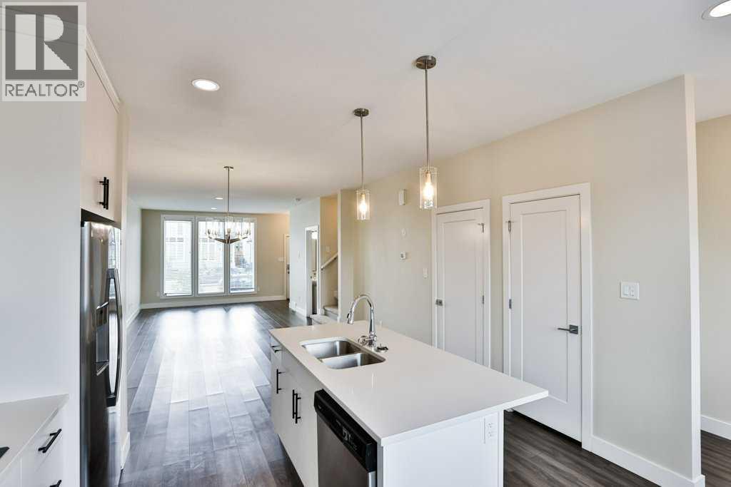 267 Grassland Boulevard W — photo 8