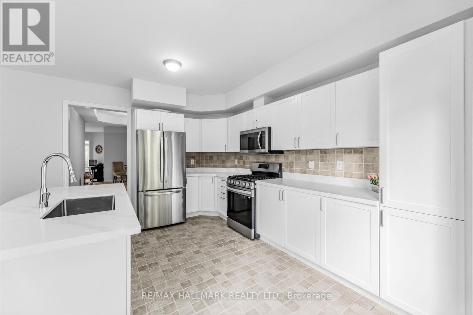 76 WESTBURY COURT - 16