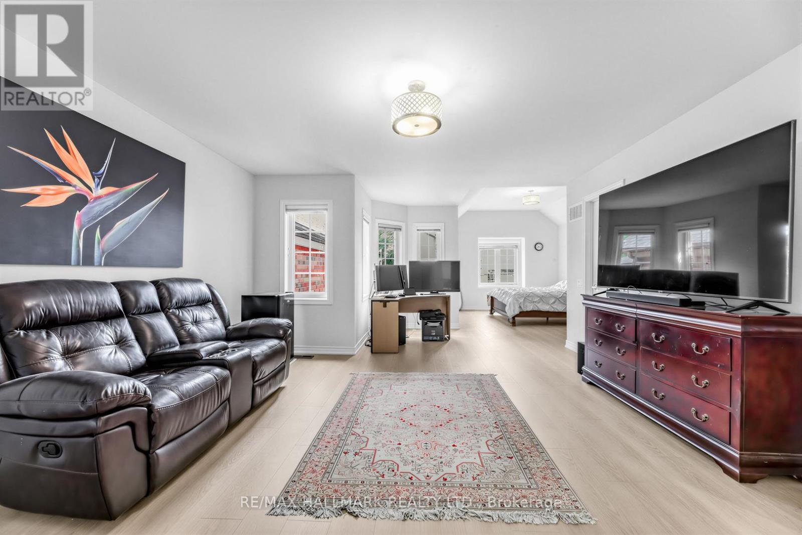 76 WESTBURY COURT - 22