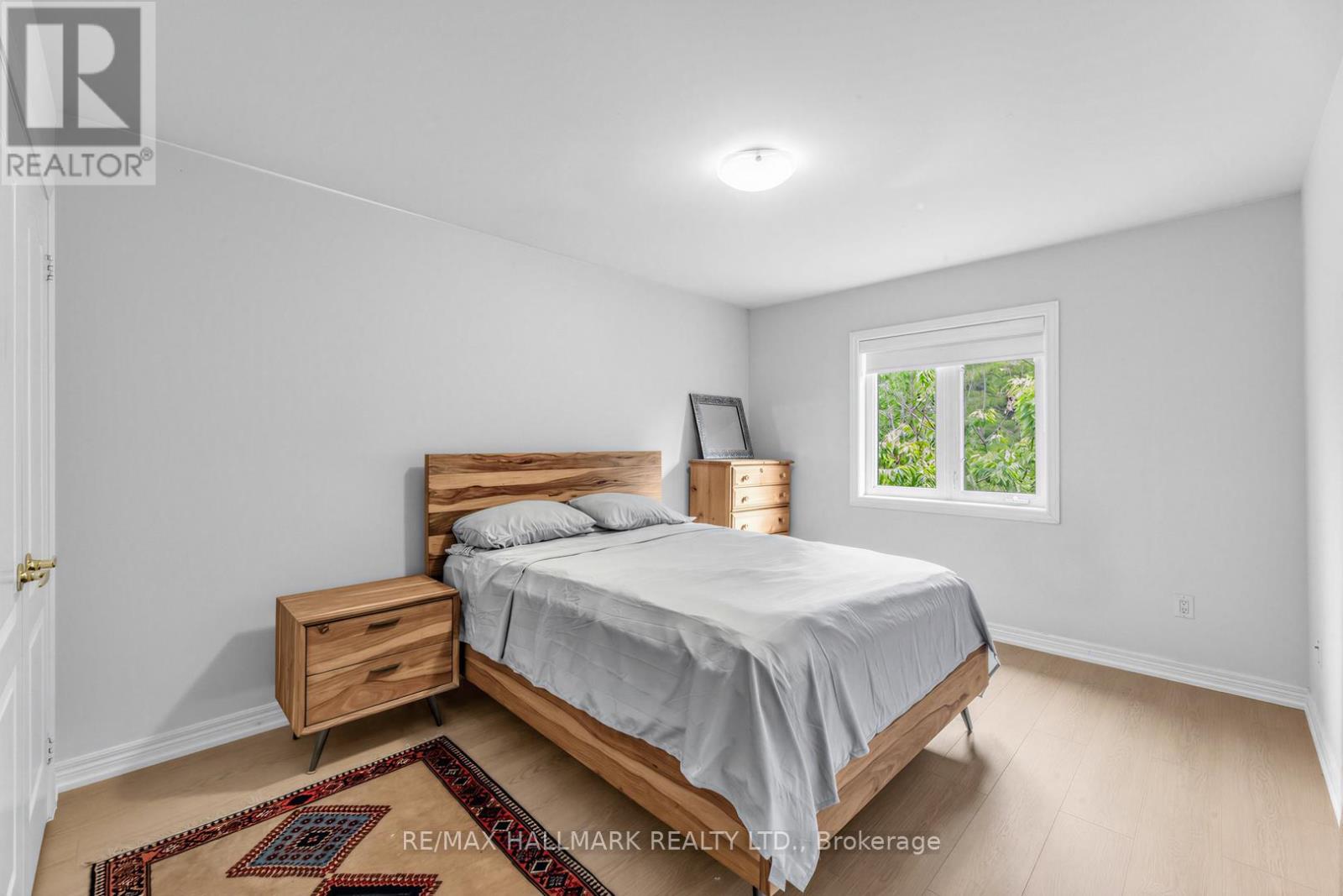 76 WESTBURY COURT - 32