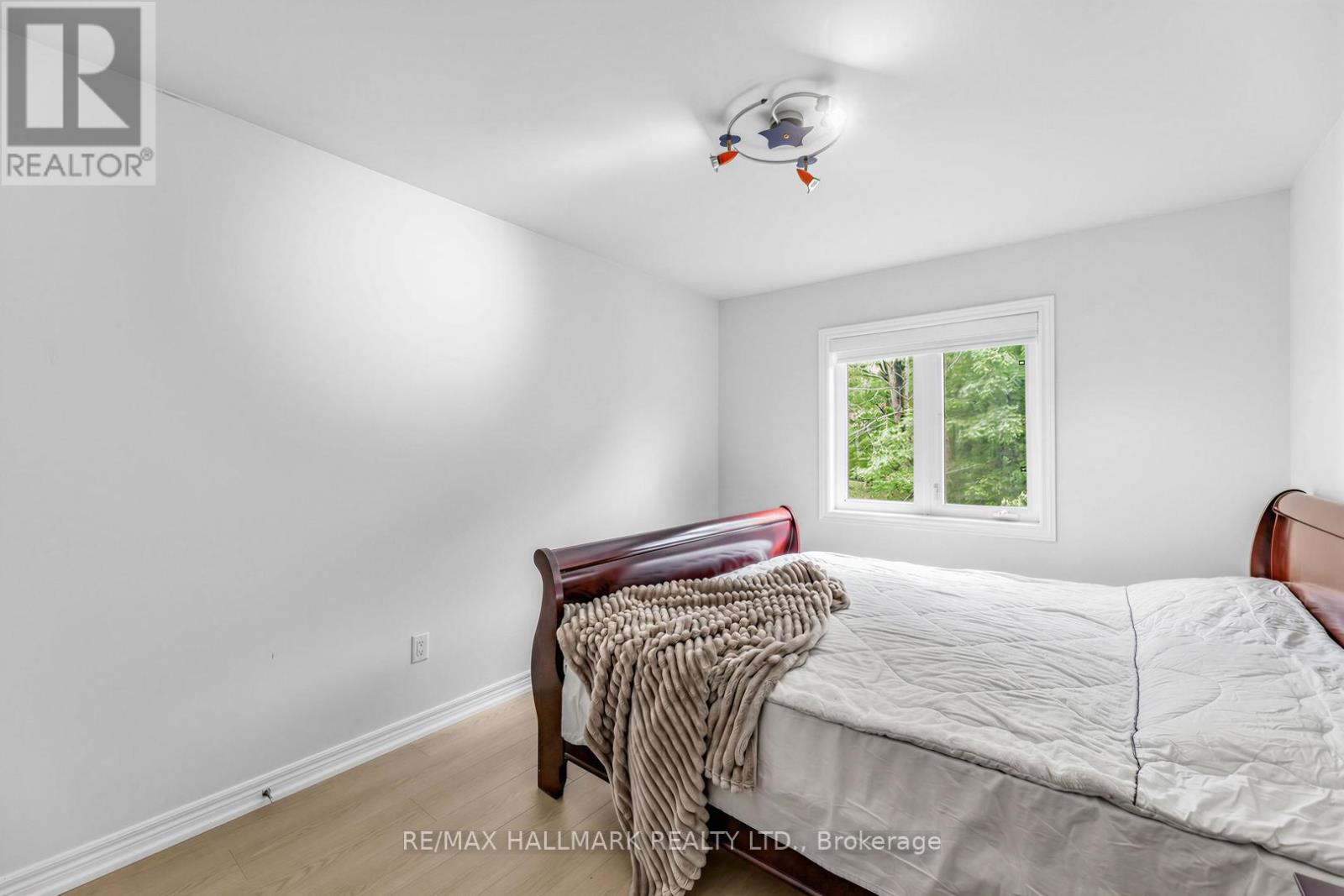 76 WESTBURY COURT - 19