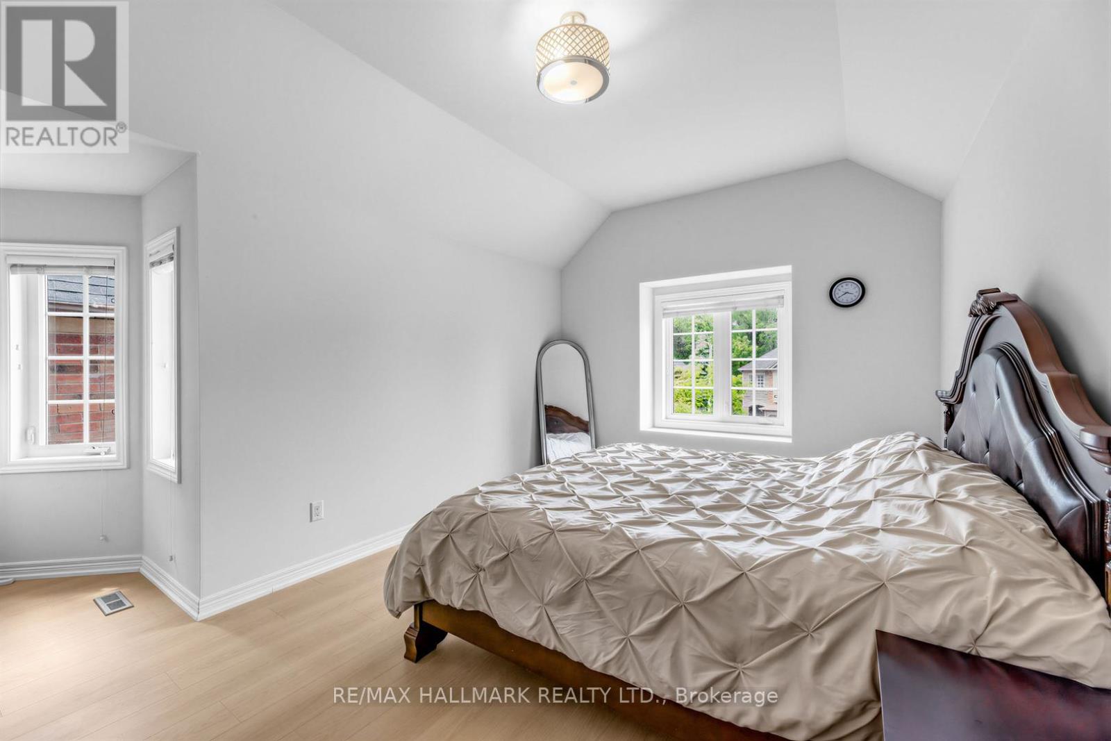 76 WESTBURY COURT - 26